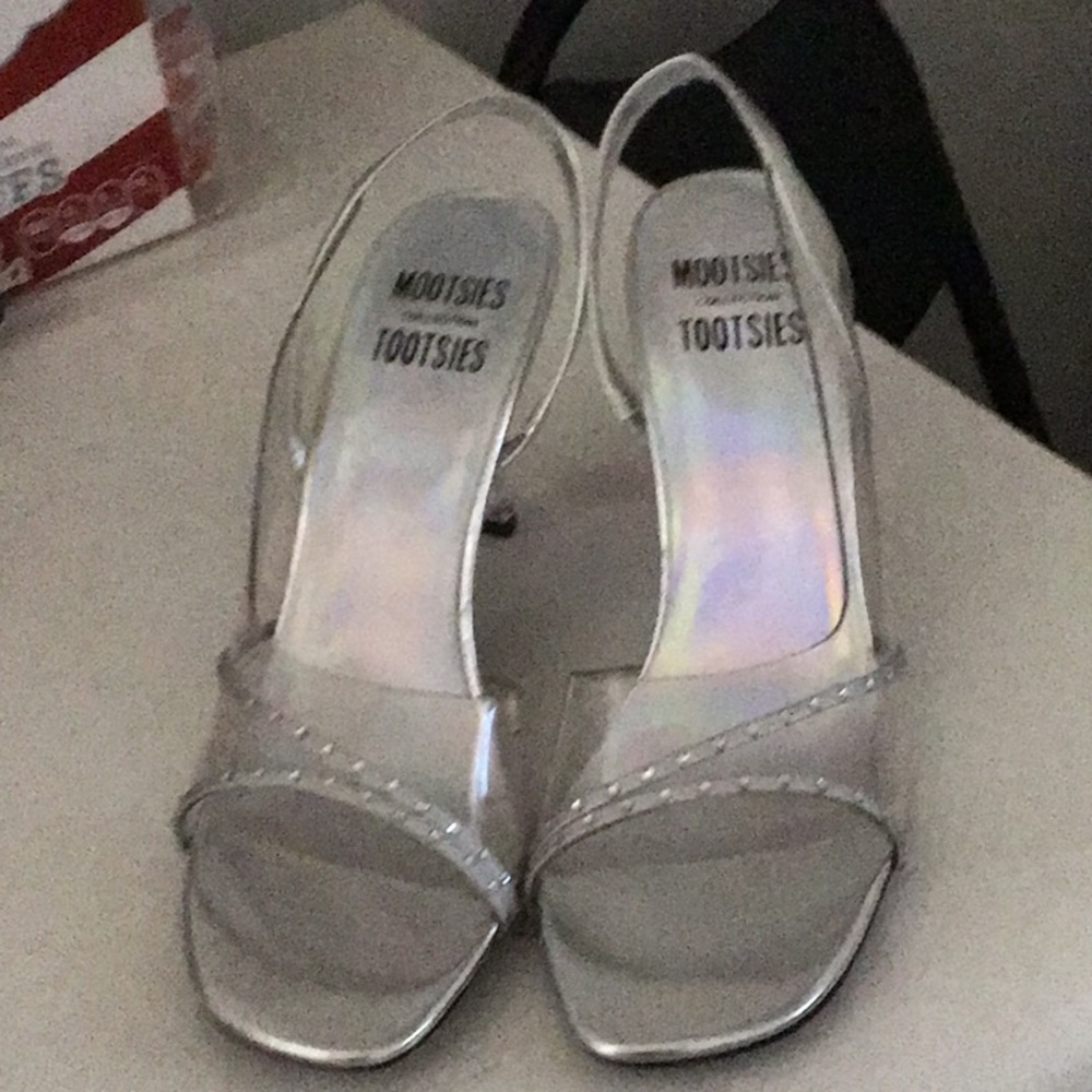 Women’s dressy high heel shoes